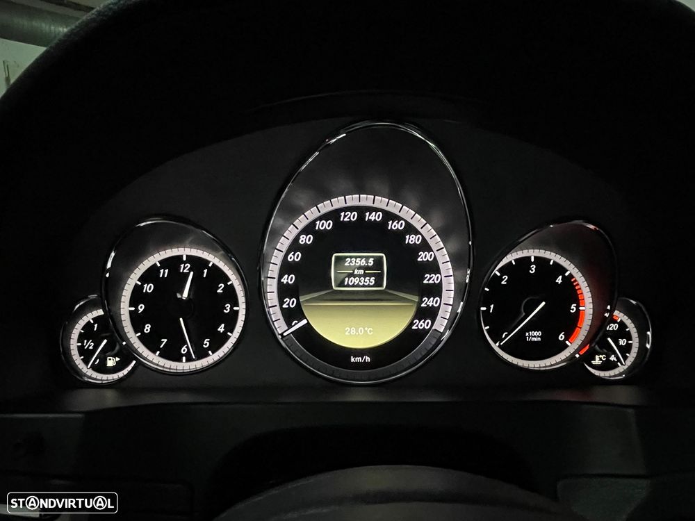 Mercedes-Benz E 250 CDi Avantgarde BlueEfficiency - 12