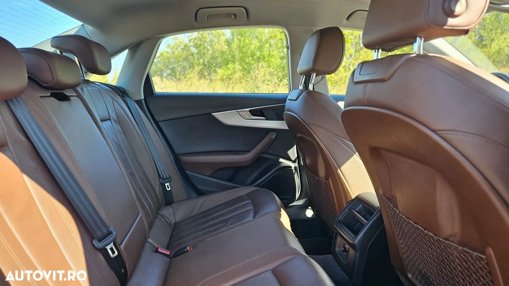 Audi A4 Avant 2.0 TDI S tronic - 24