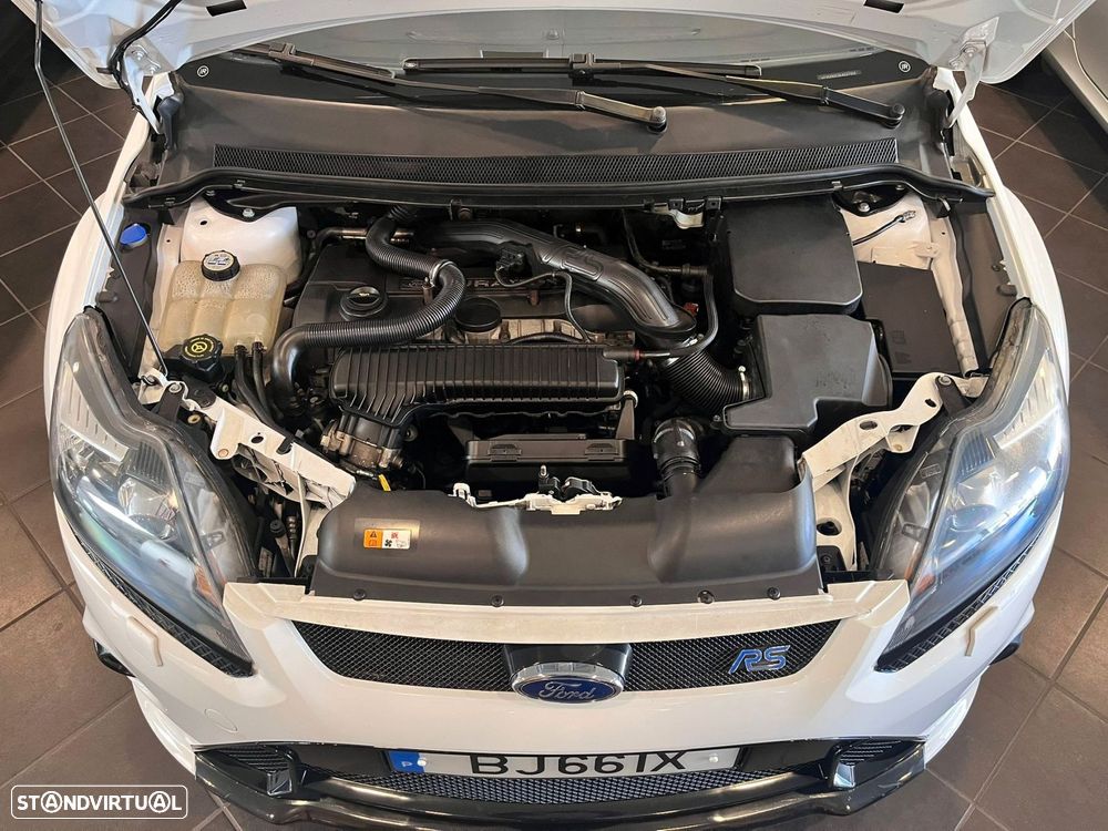 Ford Focus 2.5 T RS - 46