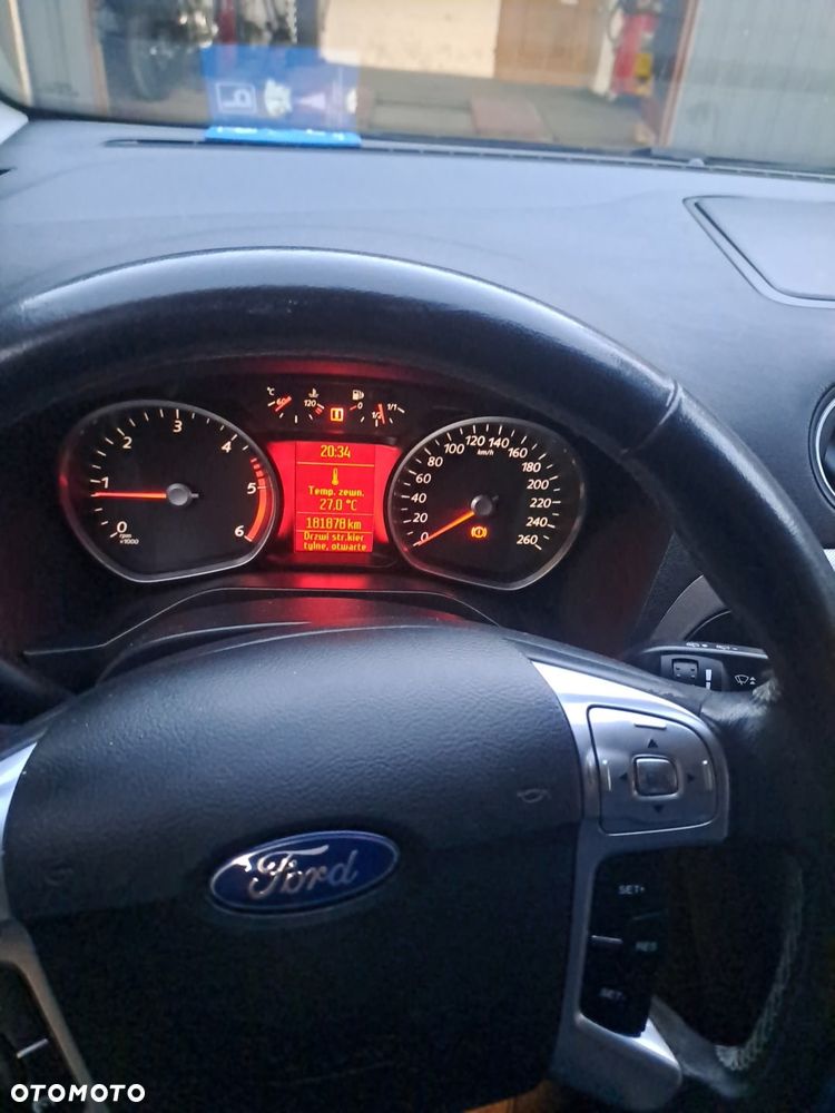 Ford S-Max - 6