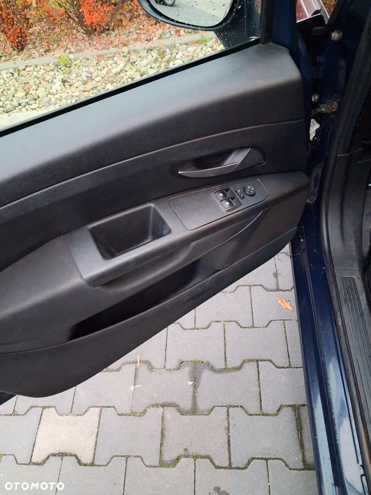 Fiat Grande Punto - 9