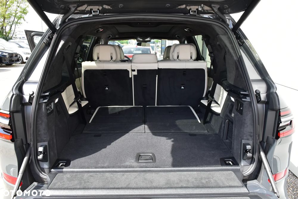 BMW X7 M60i xDrive mHEV sport - 36