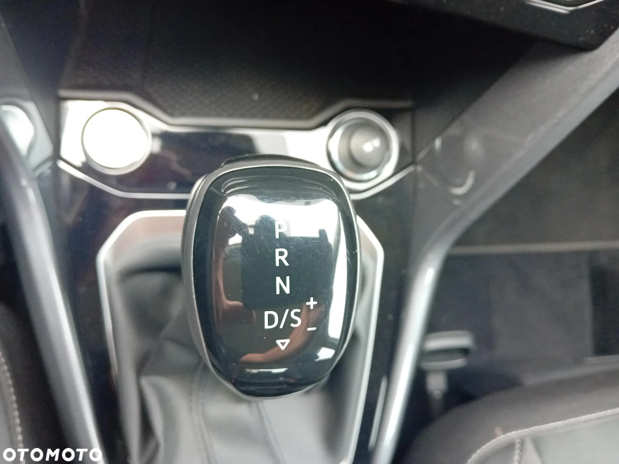 Volkswagen T-Roc 1.5 TSI Style DSG - 18
