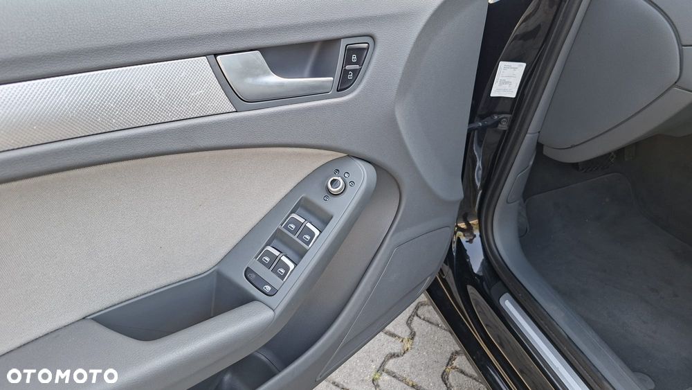 Audi A4 Avant 2.0 TDI Quattro S tronic - 8