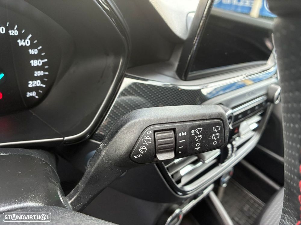 Ford Focus - 11
