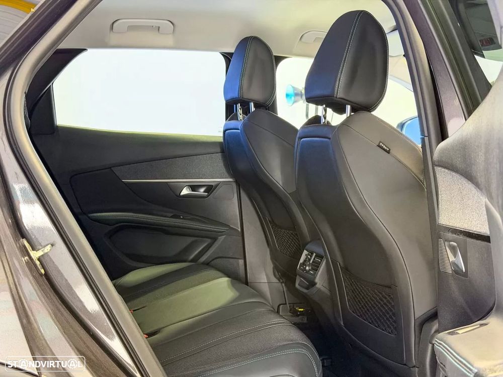 Peugeot 3008 1.5 BlueHDi Allure Pack - 6