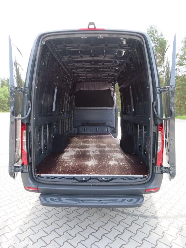 Mercedes-Benz Sprinter 319 CDI 190 KM 9G-Tronic Automat Model 907 Furgon Blaszak Ekstra Długi LONG MAXI + 4800 mm Rozstaw Osi 4325 mm Ładowność 981 Kg GWARANCJA FABRYCZNA Kabina Sypialniana + WEBASTO FULL Opcja Wyposażenia OKAZJA DOSTĘPNY I GOTOWY - 17