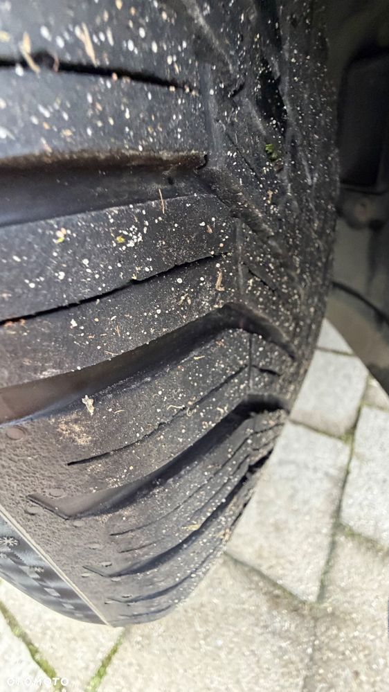 BMW Seria 2 218d Sport-Aut - 14