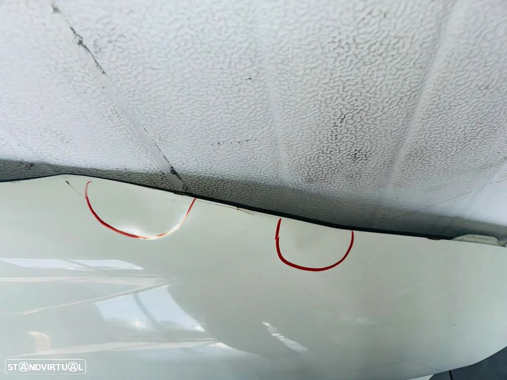 Guarda Lamas Direito Toyota Hiace - 1996 / 2025 - 5