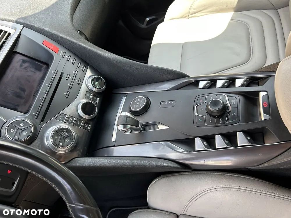 Citroën DS5 2.0 HDi Hybrid4 SoChic MCP - 5