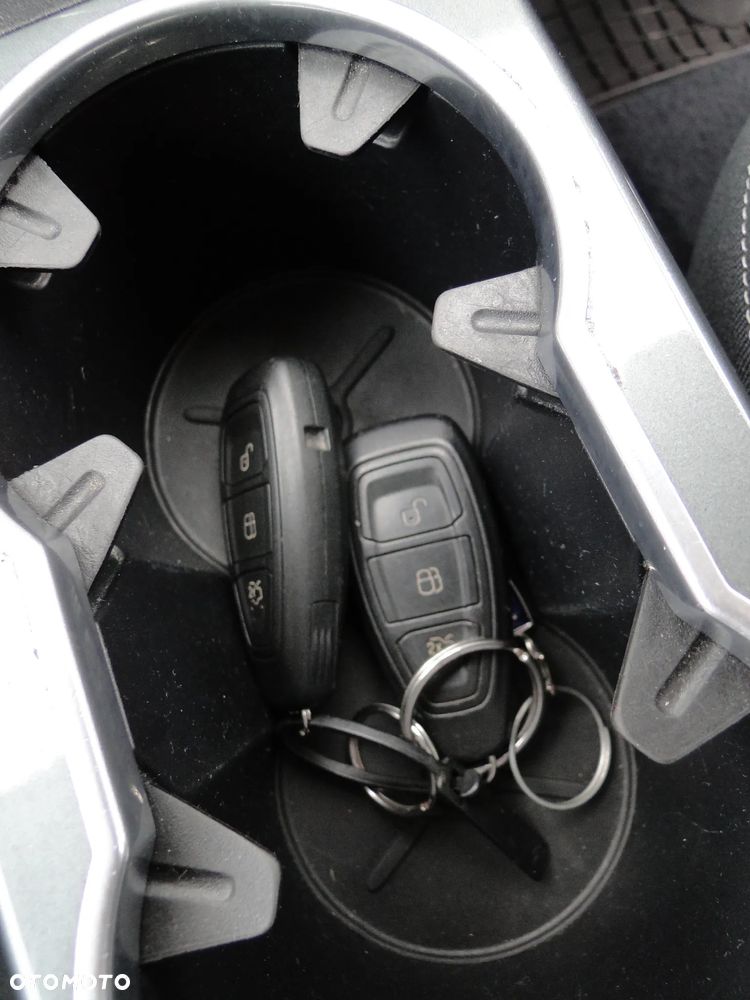 Ford Grand C-MAX 1.6 TDCi Start-Stop-System Titanium - 25