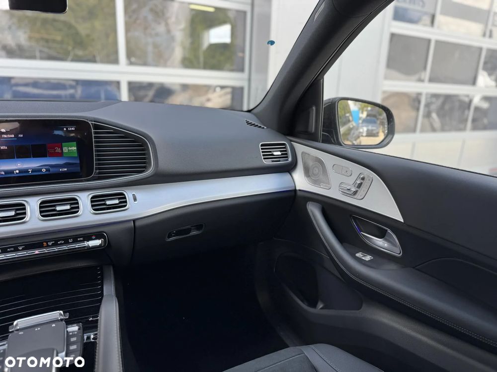 Mercedes-Benz GLE 300 d 4Matic 9G-TRONIC AMG Line Advanced Plus - 16