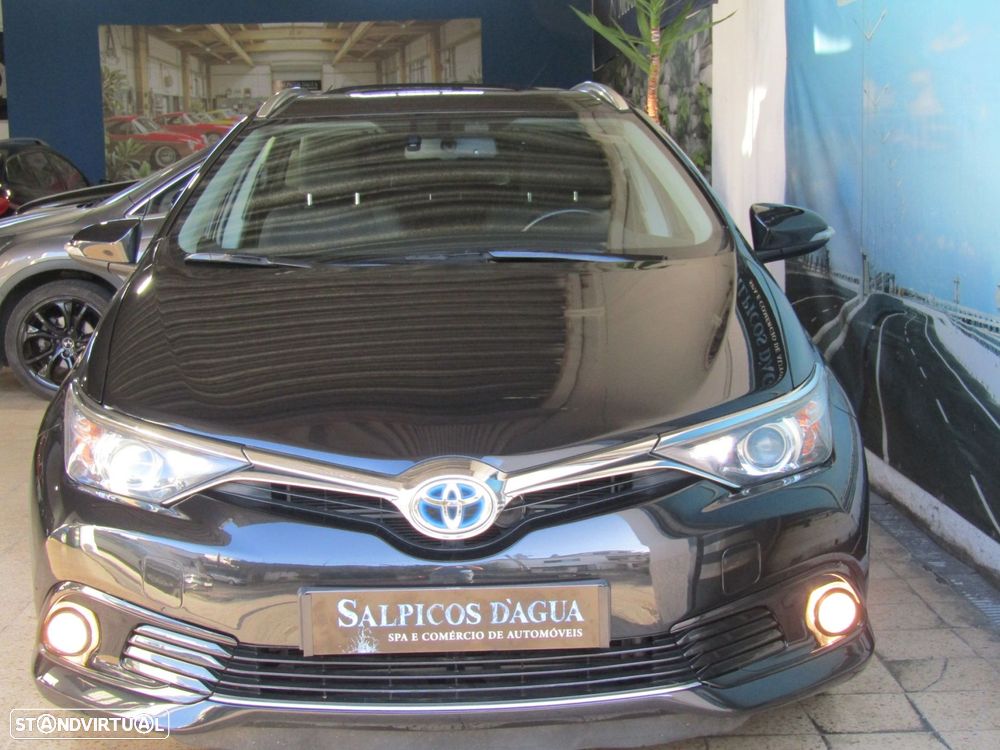 Toyota Auris Touring Sports - 2