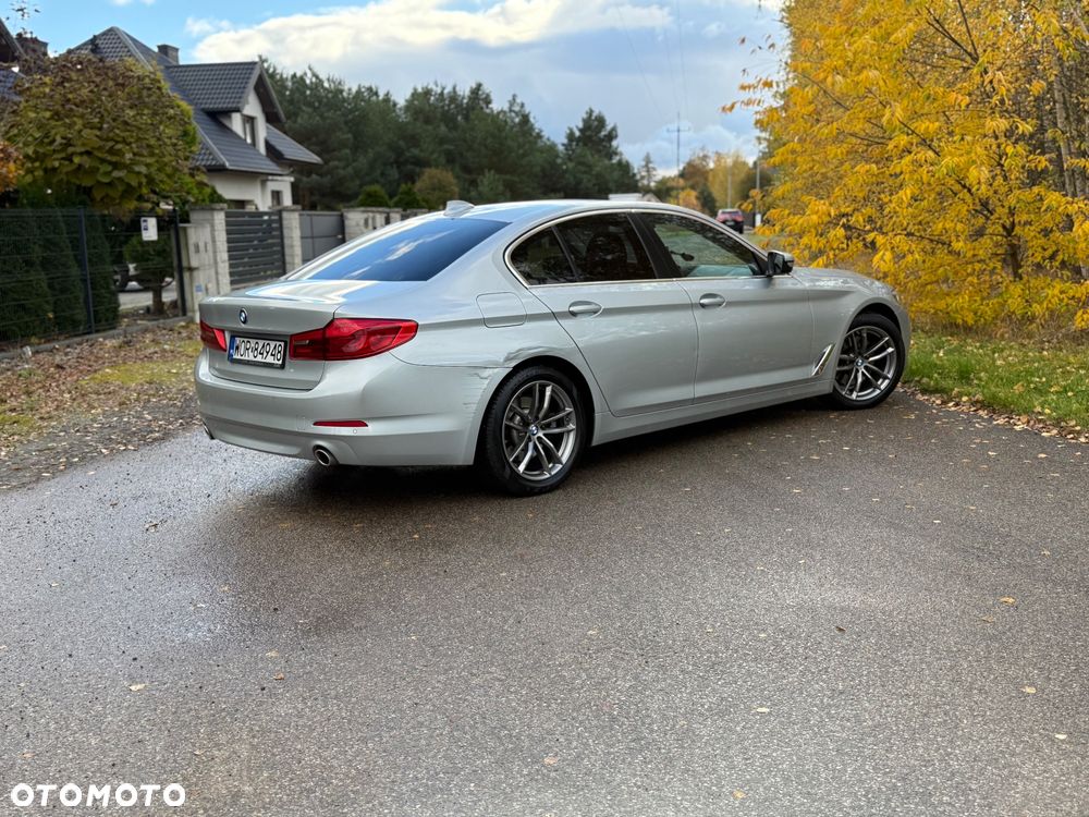 BMW Seria 5 520d Luxury Line - 11