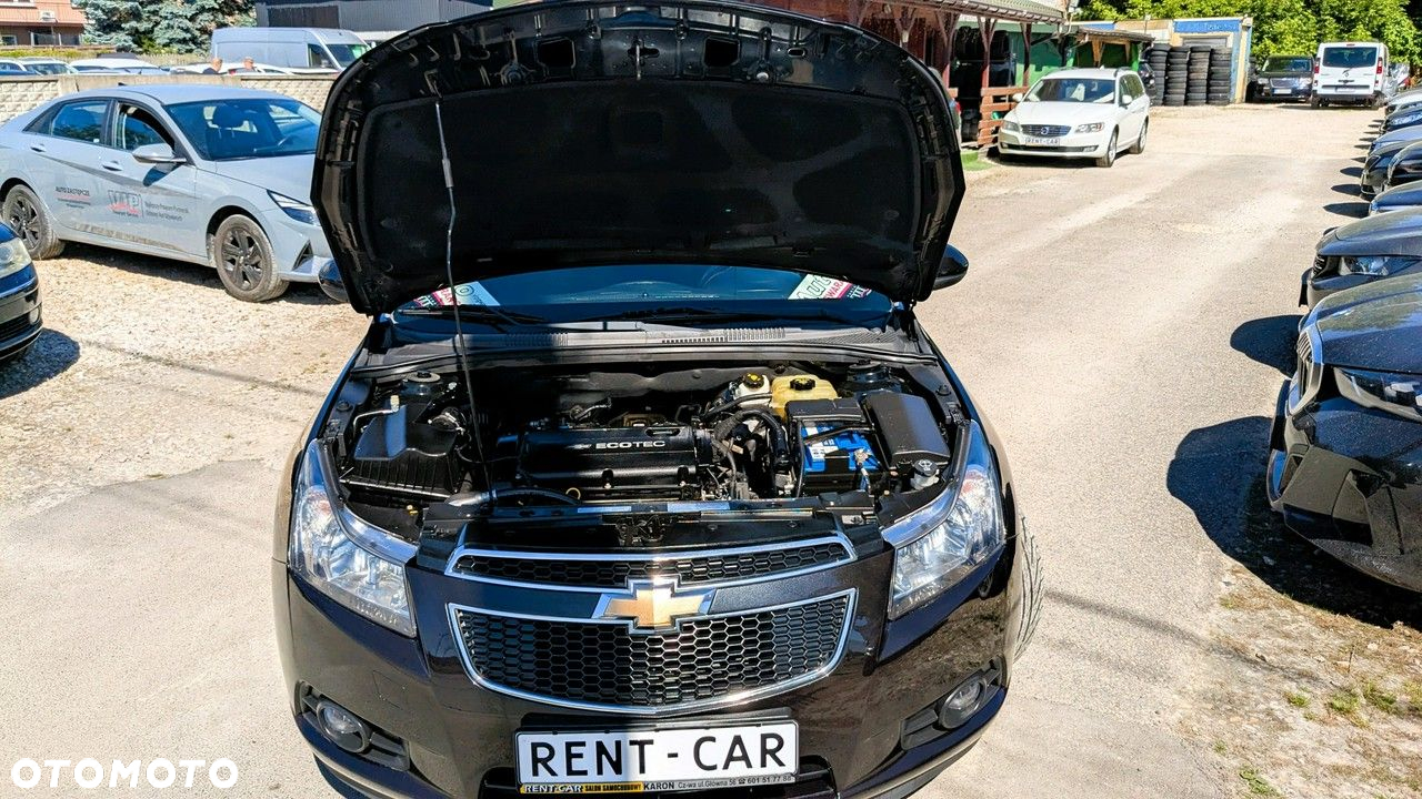 Chevrolet Cruze - 35