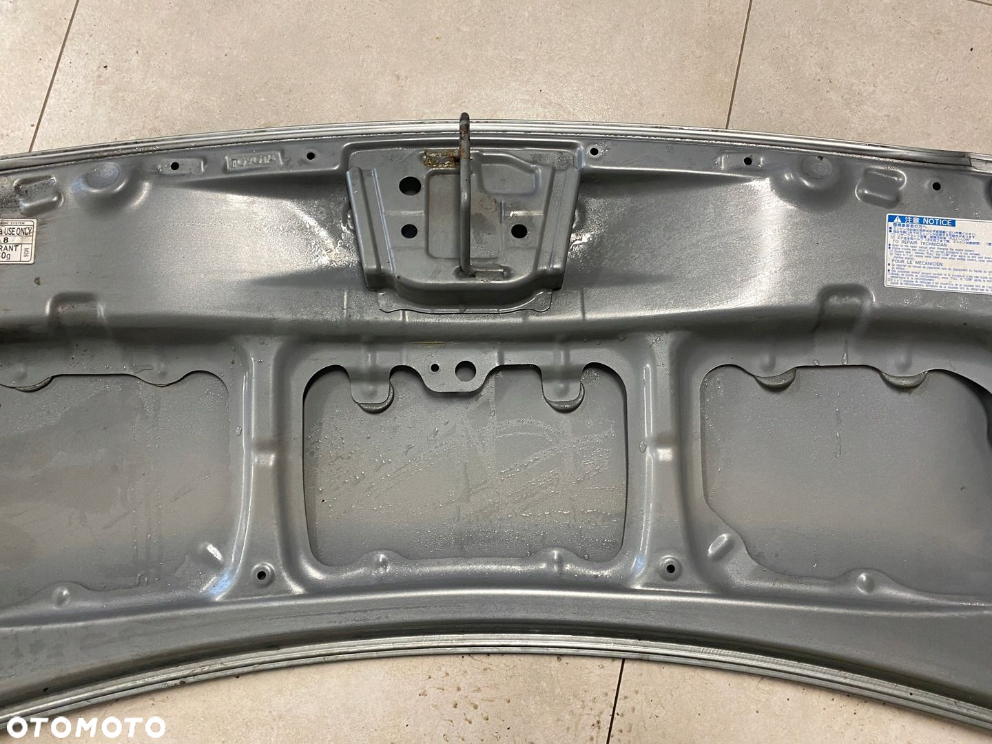 TOYOTA YARIS II MASKA POKRYWA SILNIKA 1F8 - 9