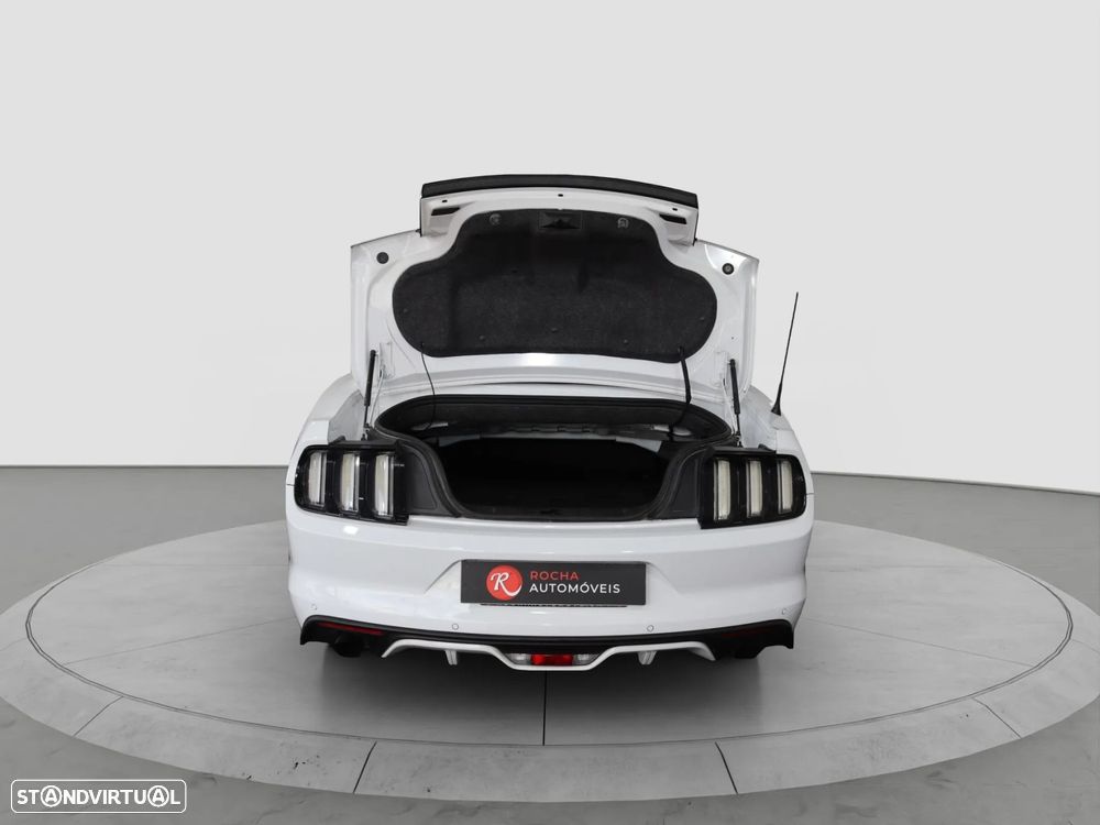 Ford Mustang - 5
