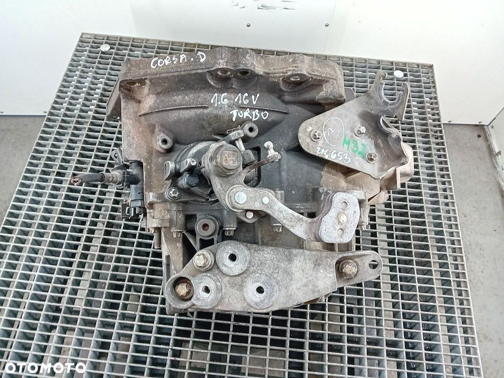 SKRZYNIA BIEGÓW MANUALNA OPEL CORSA D 1.6 16V M32 - 4