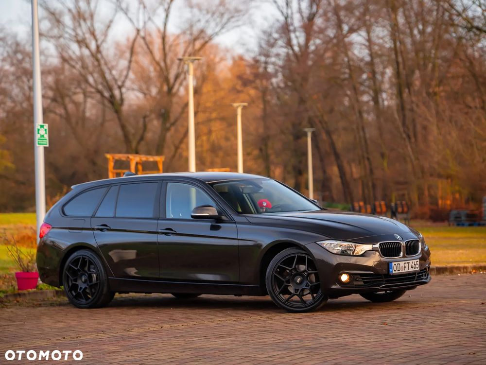 BMW Seria 3 320i Advantage - 4