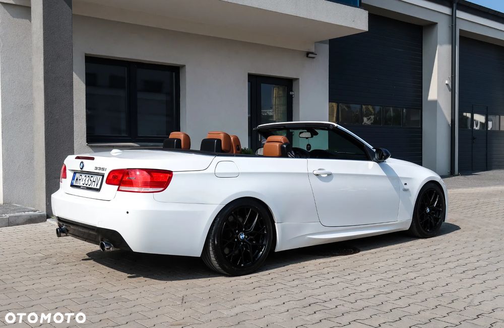 BMW Seria 3 335i - 14