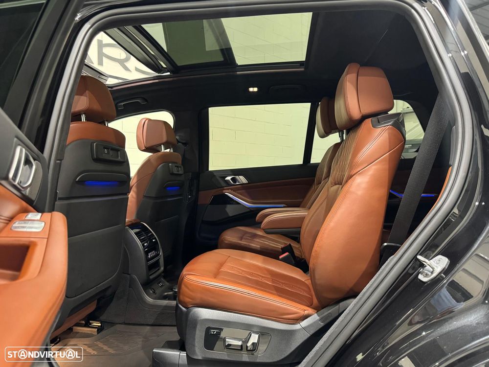 BMW X7 30 d xDrive - 29