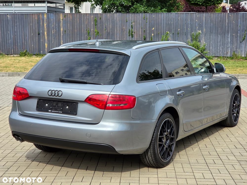 Audi A4 Avant 2.0 TDI DPF Ambiente - 5