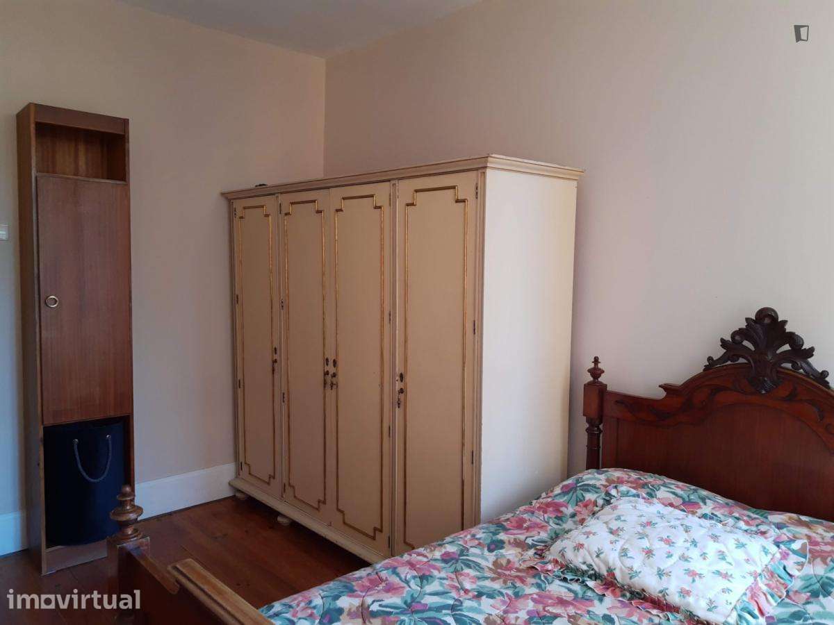 Apartamento com 3 quartos - localizado em Campanhã Porto - Grande imagem: 2/13