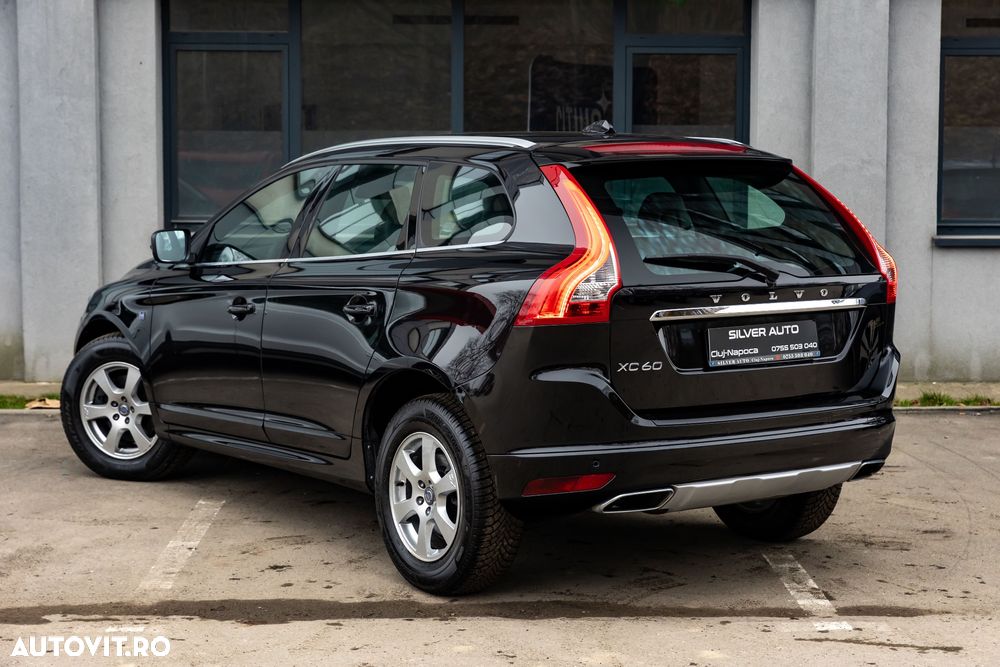 Volvo XC 60 D4 Geartronic Summum - 12