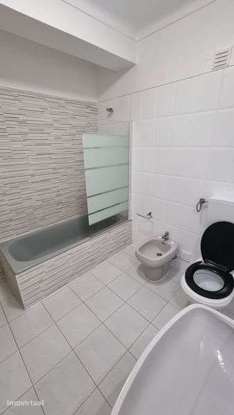 T2 Quinta do Bispo - Arrendar - Grande imagem: 3/5