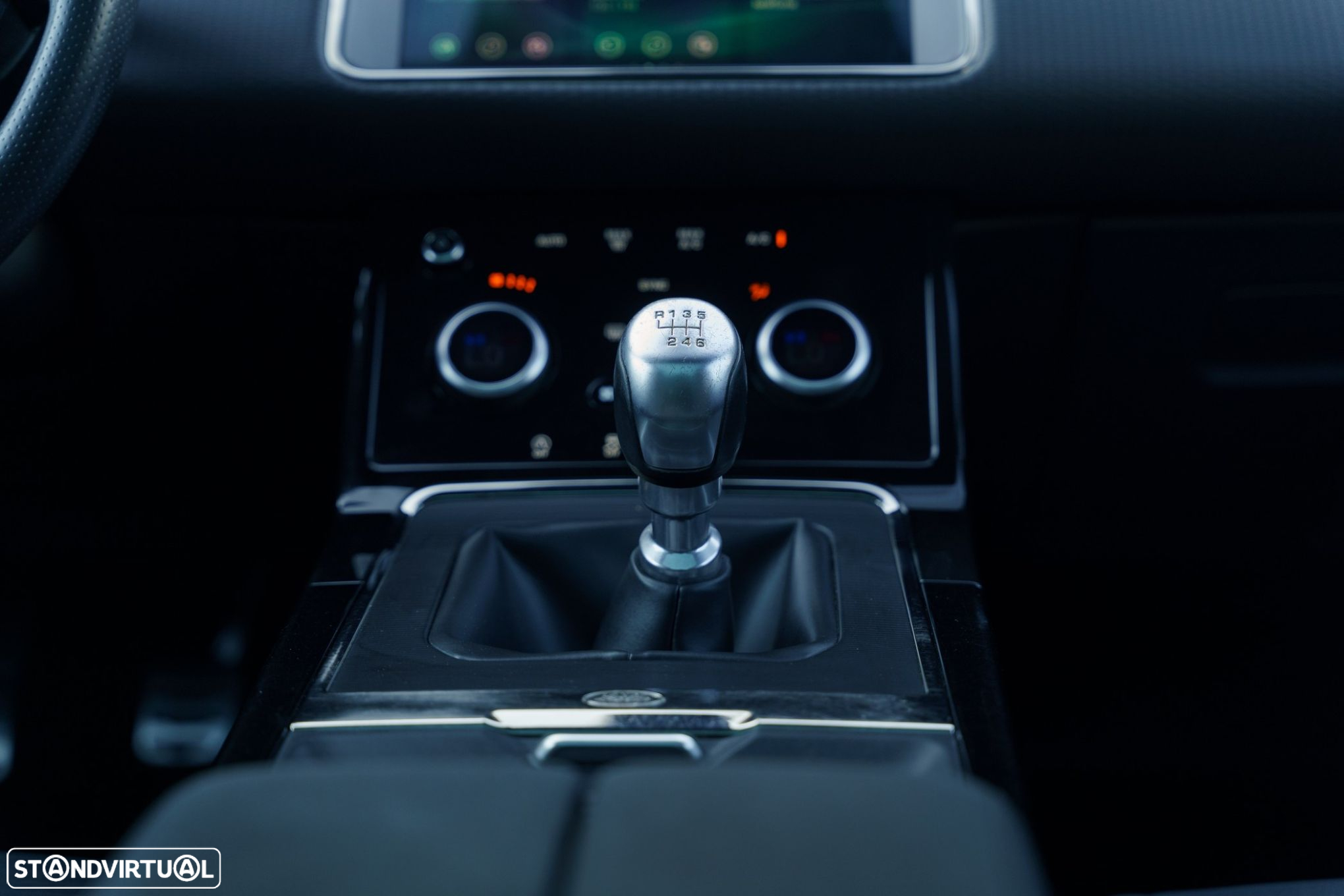 Land Rover Range Rover Evoque 2.0 D150 R-Dynamic - 18