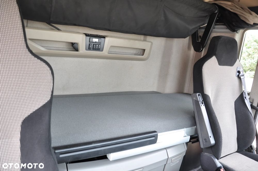 MAN TGX 18.430 XLX firana 7,40 - 16