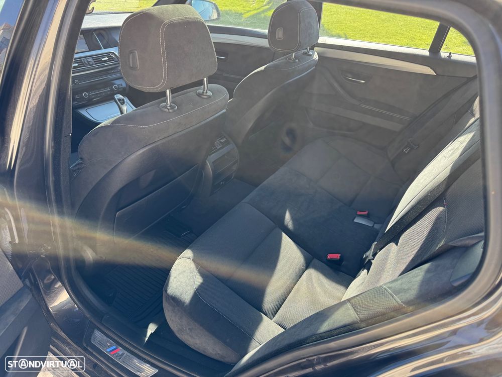 BMW 535 d Pack M Auto - 13