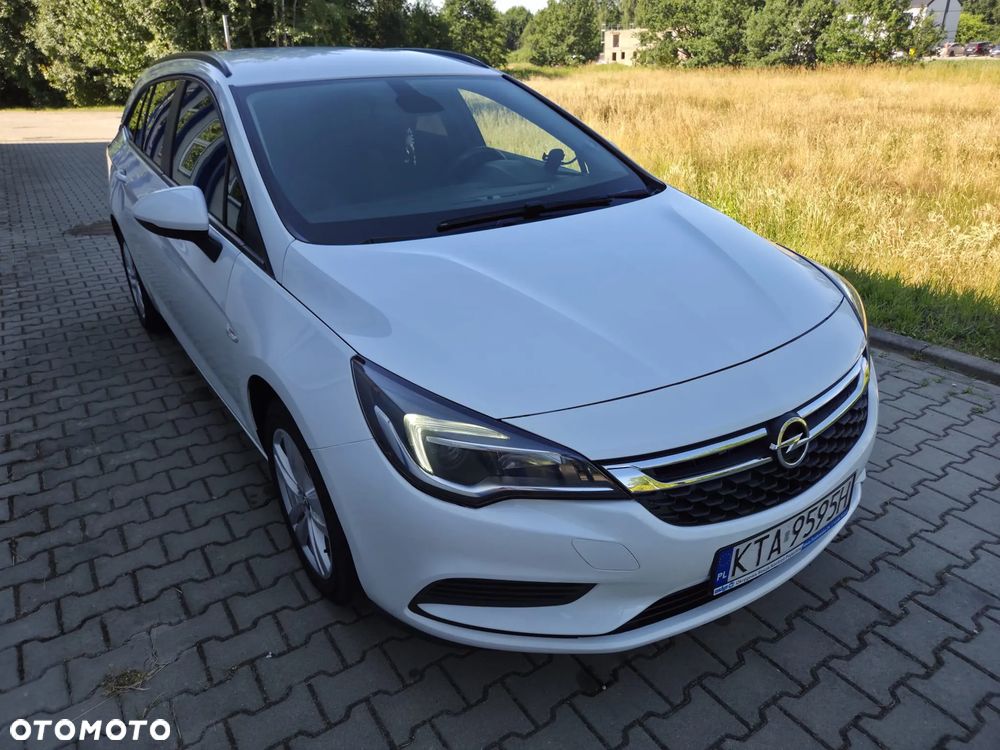Opel Astra 1.4 T Elite - 10