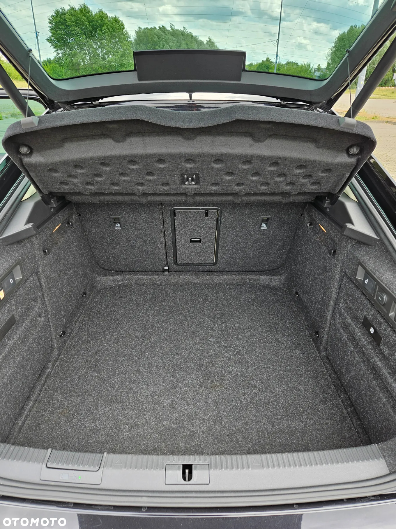 Skoda Superb 2.0 TDI L&K - 19