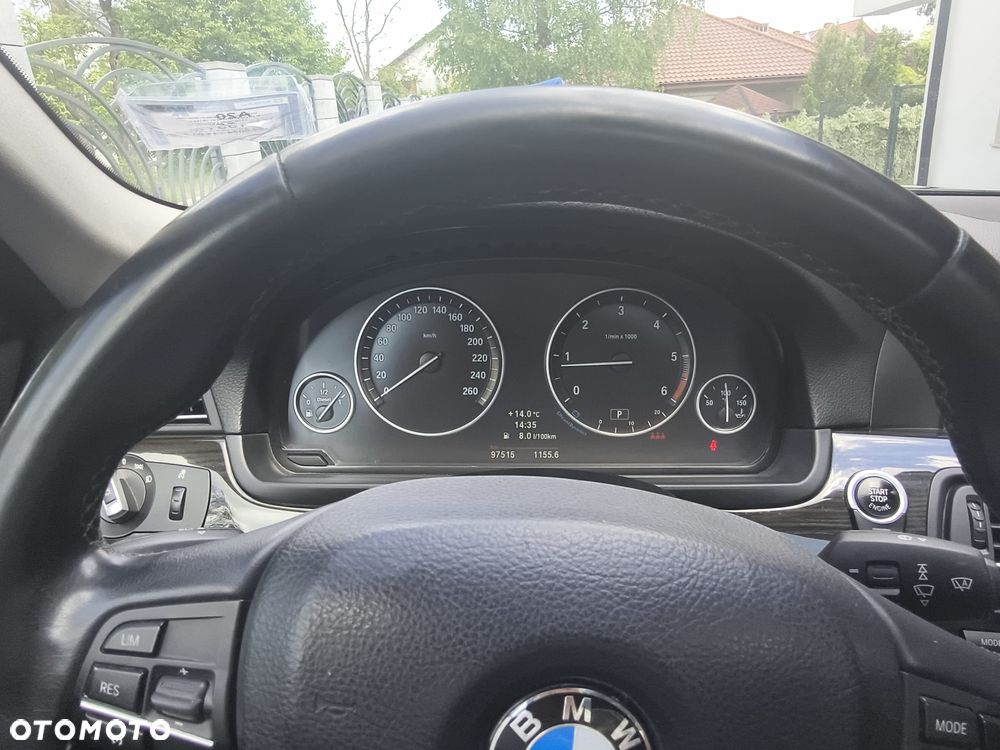BMW Seria 5 520d Luxury Line - 11
