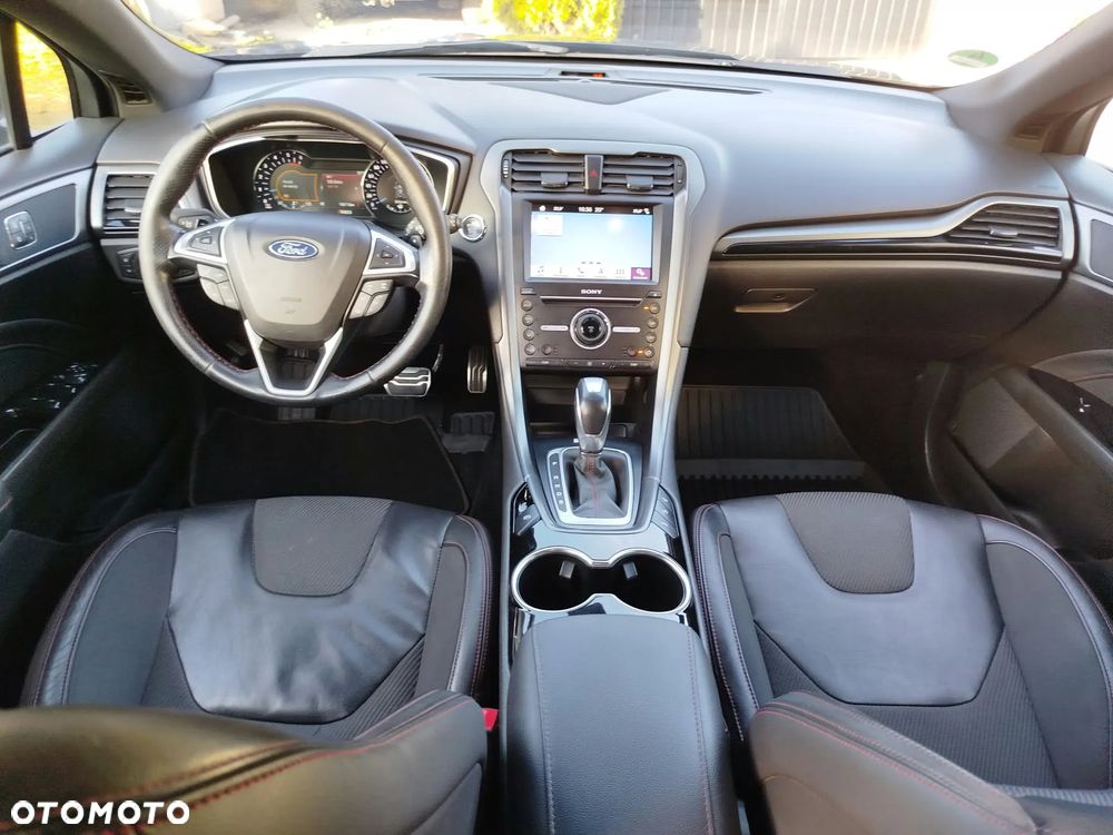 Ford Mondeo 2.0 TDCi STart-Stopp PowerShift-Aut ST-Line - 32