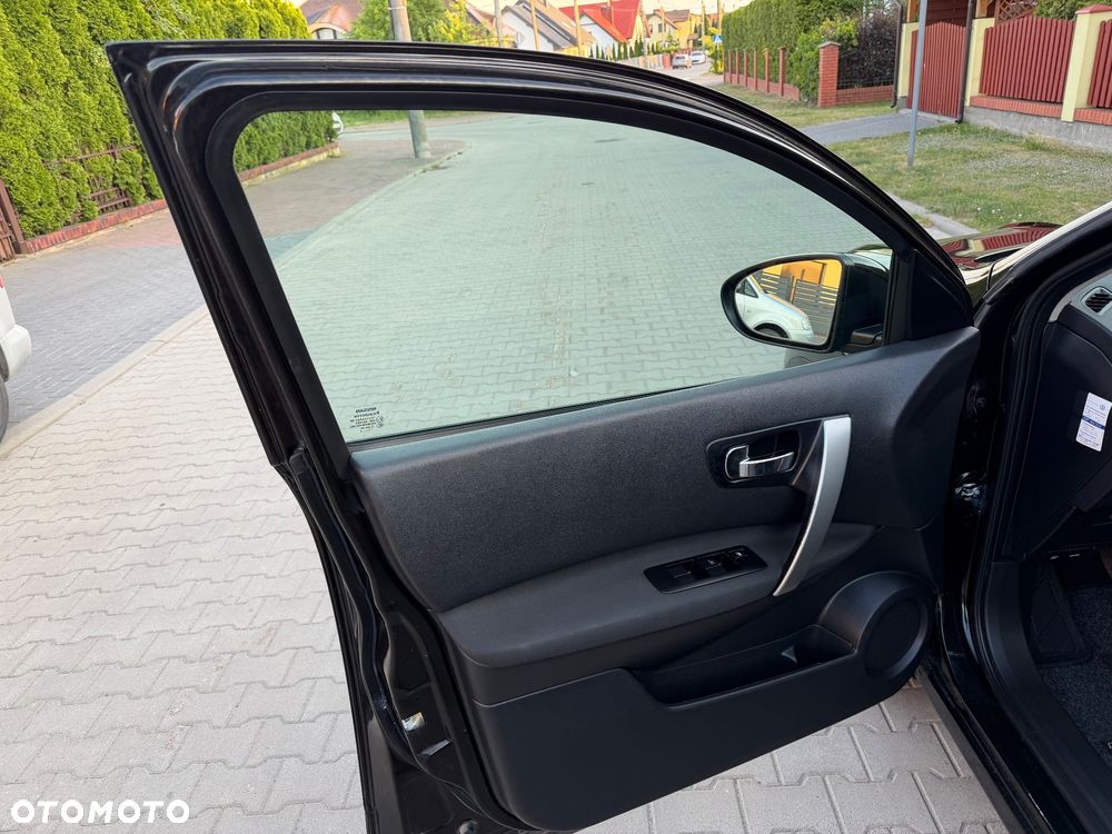 Nissan Qashqai 1.5 dCi TEKNA - 30