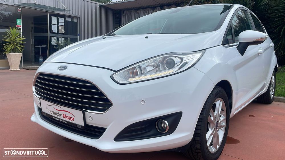 Ford Fiesta 1.0 EcoBoost S&S TITANIUM - 12