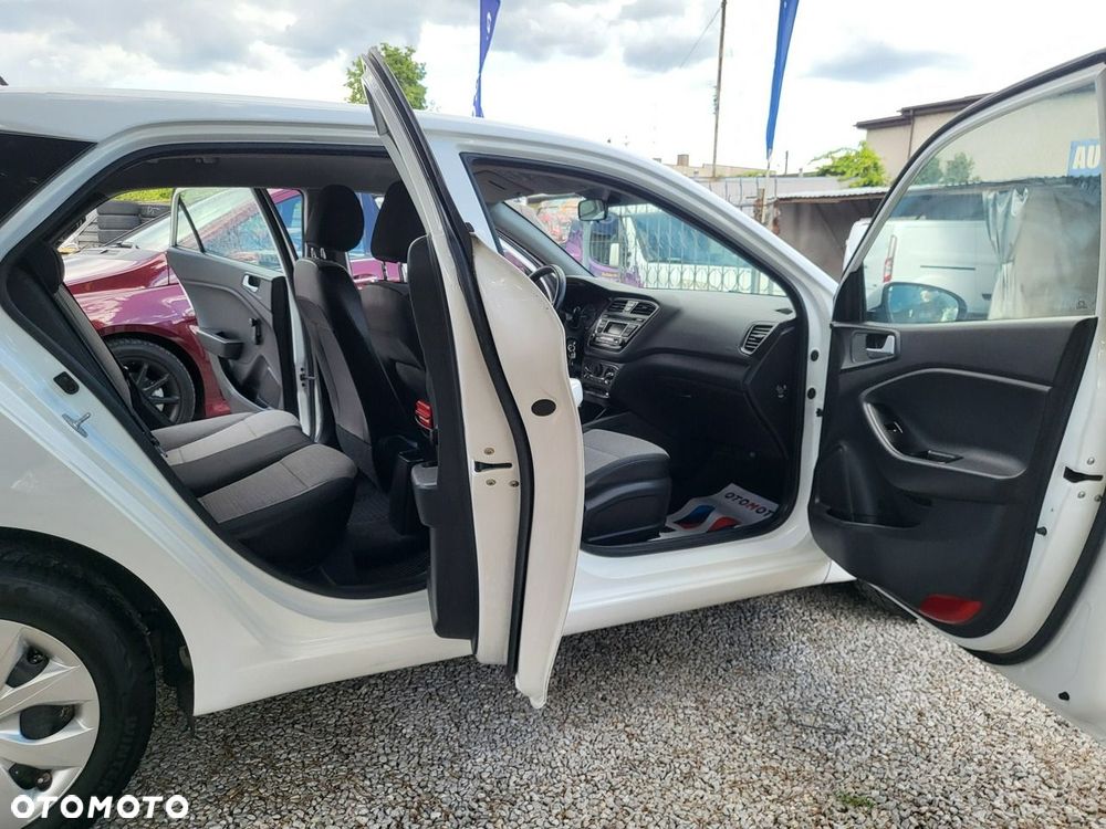 Hyundai i20 - 22