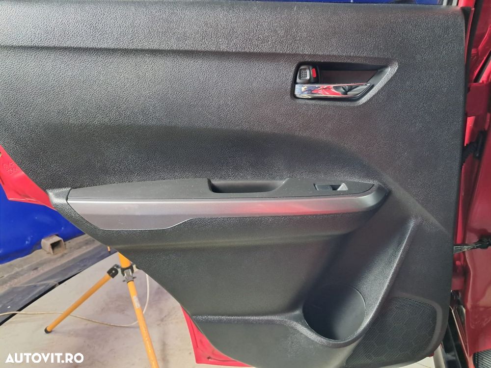 Suzuki Vitara - 24
