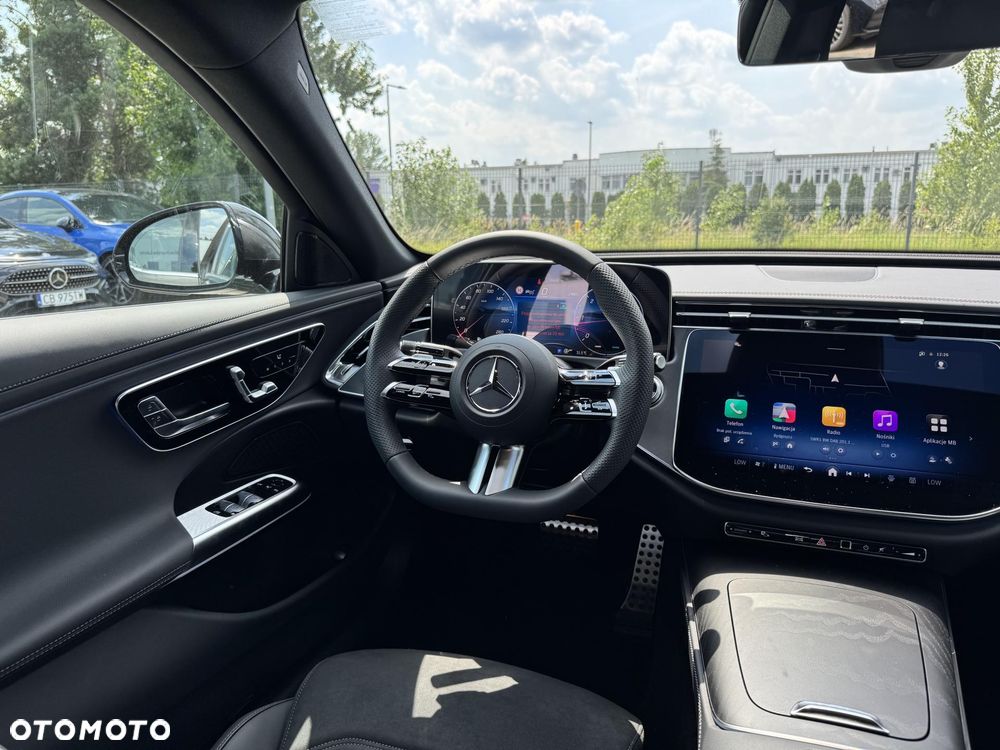 Mercedes-Benz Klasa E 220 d mHEV 4-Matic AMG 9G-Tronic - 14