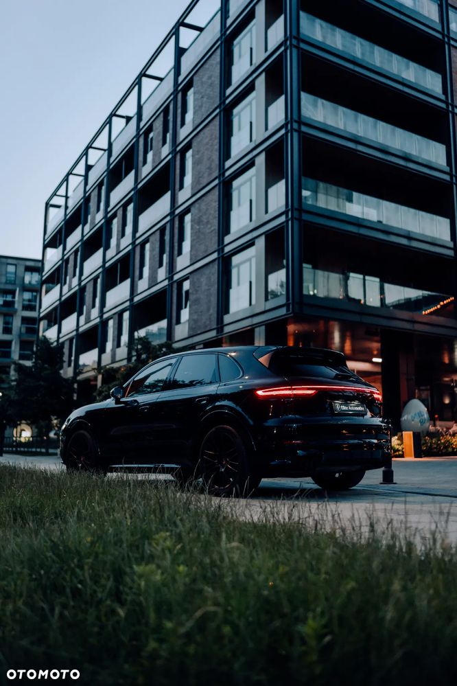Porsche Cayenne GTS - 7