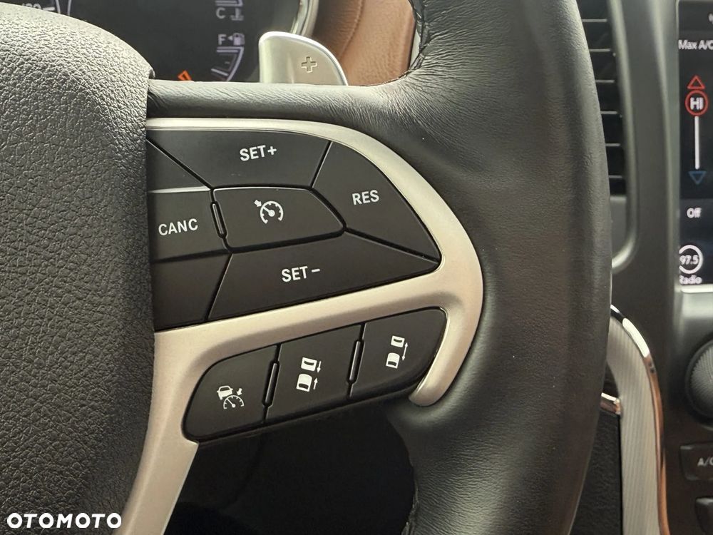 Jeep Grand Cherokee 5.7 V8 Summit - 19