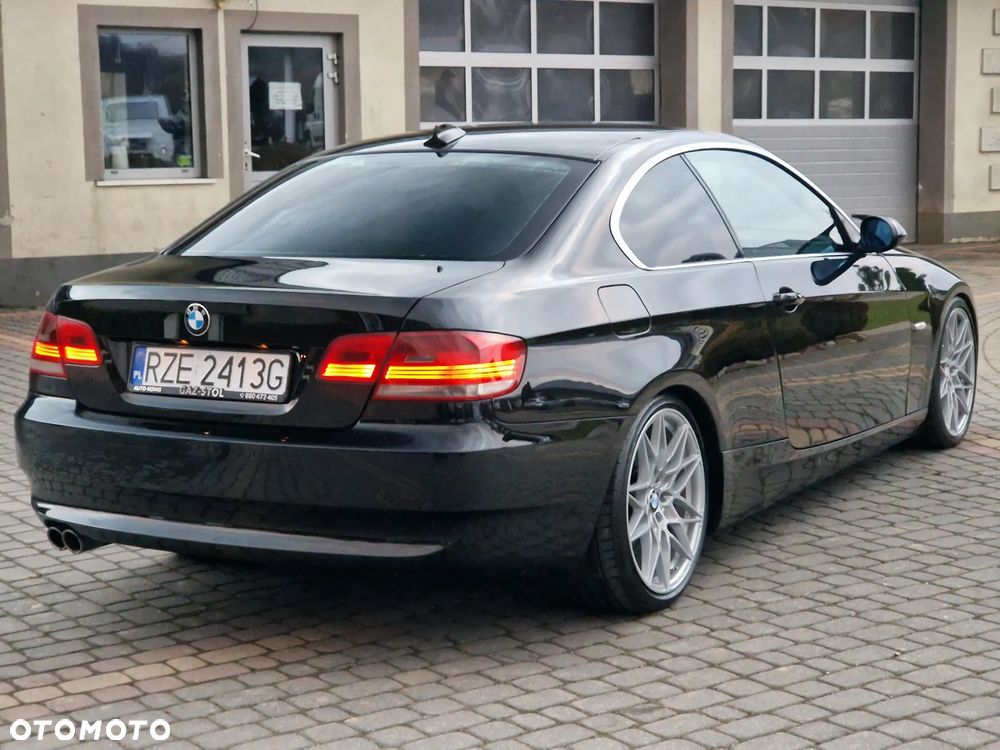 BMW Seria 3 330d - 15