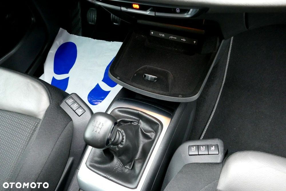 Citroën C4 SpaceTourer 1.5 BlueHDi Rip Curl S&S - 27