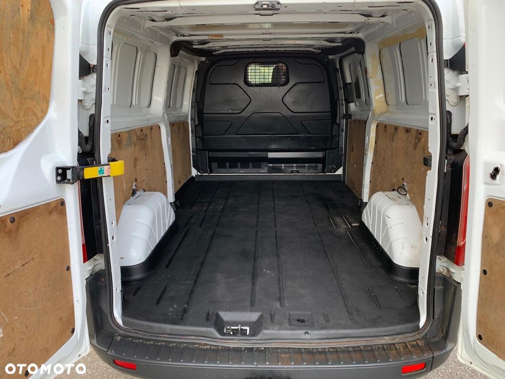 Ford Transit Custom - 12