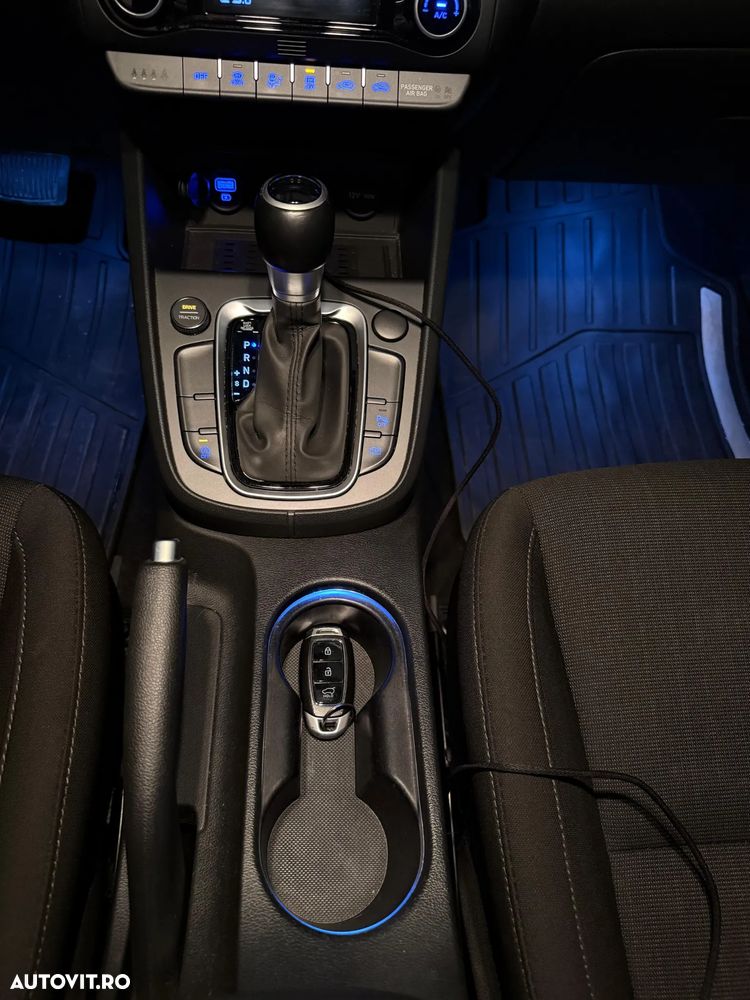 Hyundai KONA 1.6 CRDi 48V-Hybrid DCT 4WD Prime - 11