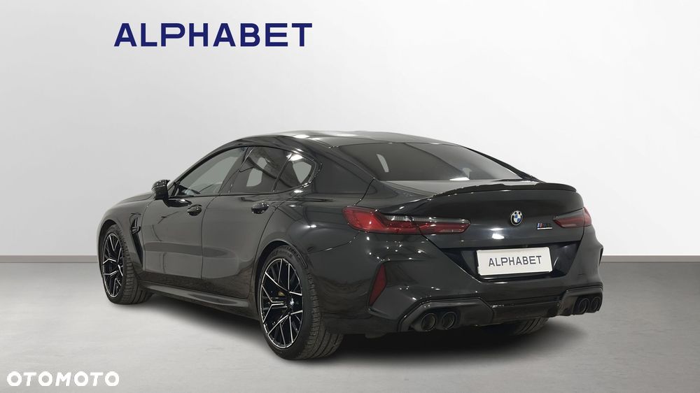 BMW M8 Competition - 3
