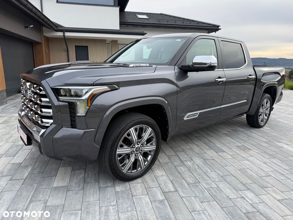 Toyota Tundra - 4