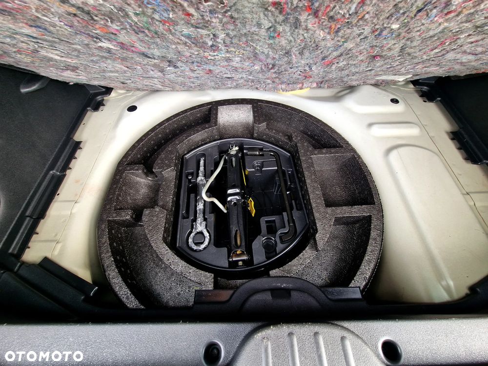 Citroën C3 Picasso 1.6i Exclusive - 29